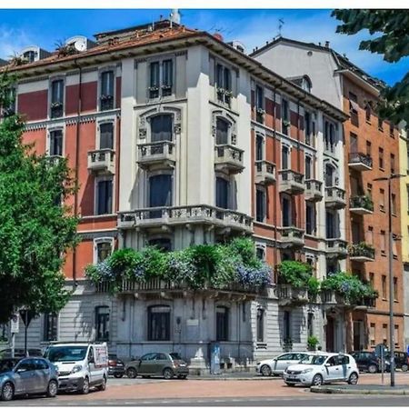 Milan City Center Luxury Apartment With Balcony Extérieur photo
